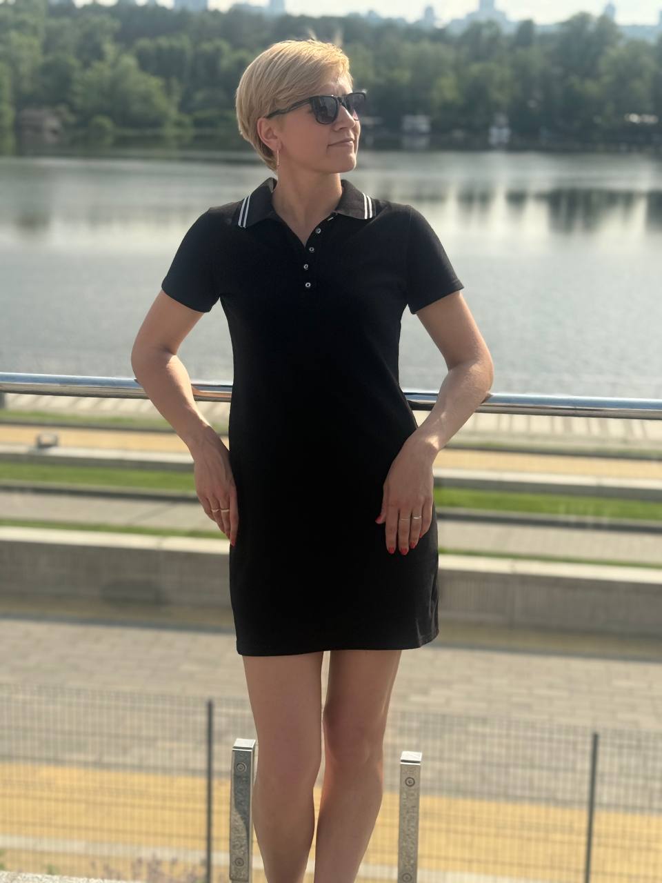 Поло сукня чорна Stripe